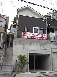 柏原市内初!ミキハウス子育て総研の「子育てにやさしい住まいと環境」に認定されました。徒歩1分の「春日台すずらん公園」をはじめ、周辺に複数の公園があり、子供同士・家族同士で気軽に遊べます。