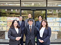 スタッフ