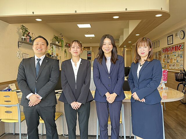 スタッフ