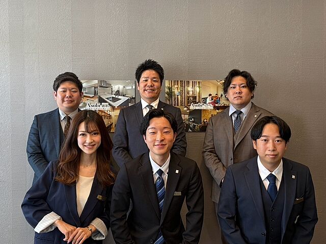 スタッフ