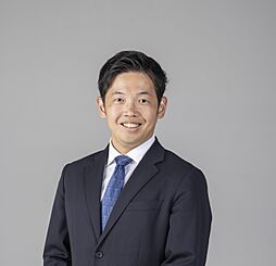 河野純一郎