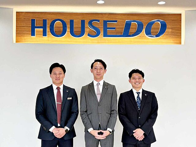 スタッフ