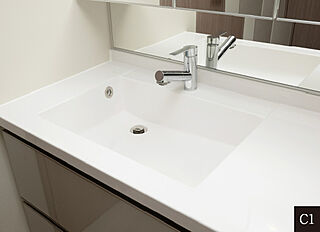 プレミスト藤が丘 偏心ボウル