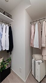 プレミスト中央林間 ウォークインクローゼット〈洋室（1）〉