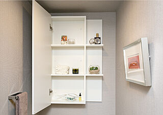 クレストシティ鎌倉大船サウス トイレ内吊戸棚