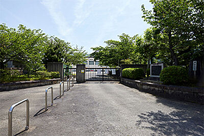 橿原市立晩成小学校 約1,160m（徒歩15分）