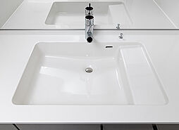 アルファステイツ庚午中 設備