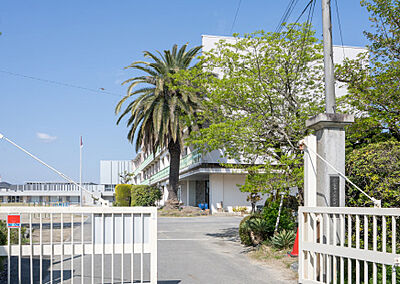 市立岩倉北小学校 約750m（徒歩10分）