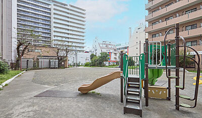 中町公園 約40m（徒歩1分）