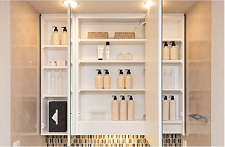 ブライトタウン御厨駅前 三面鏡裏収納