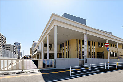 金池小学校 約760m(徒歩10分)