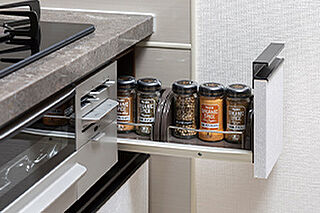 クレヴィア西国分寺 スパイスラック