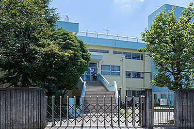 国分寺市立第九小学校（通学校） 約590m（徒歩8分）