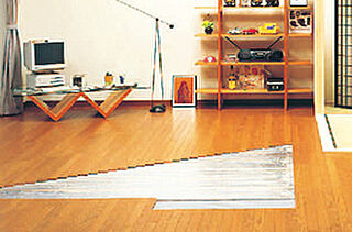 プレサンス ロジェ 銀山町 CENTIA ガス温水床暖房