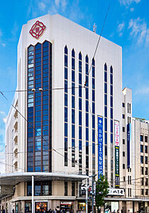 福屋八丁堀本店 約580m(徒歩8分)