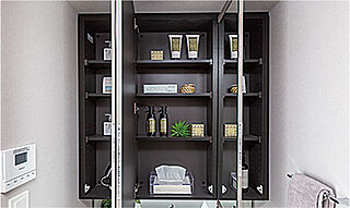 CHIBA STORIESプロジェクト 三面鏡裏収納