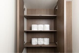 ウエリス姫路 トイレ吊戸棚