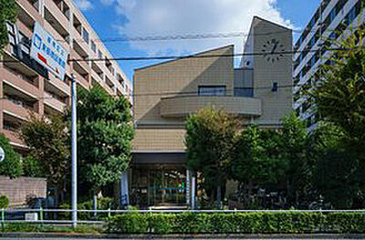 区立東板橋図書館 (徒歩6分)