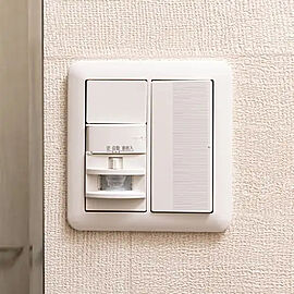 ブランシエラ豊平三条 玄関熱感自動スイッチ