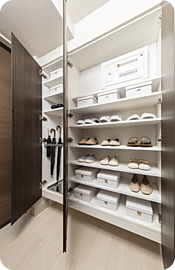 ウエリス八千代村上 下足入