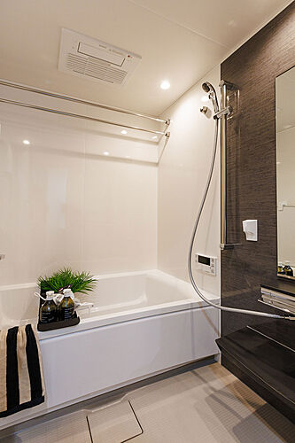 クレアホームズ米子駅 ザ・レジデンス バスルーム（504号室）