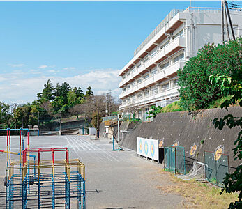 善部小学校 約770m(徒歩10分)