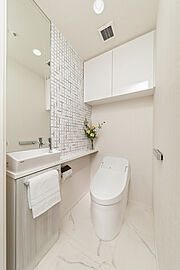 シティハウス調布小島町 ローシルエットタンク式トイレ