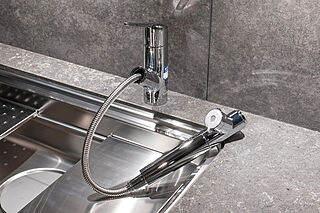 Brillia 神戸旧居留地 浄水機能付きシャワー水栓