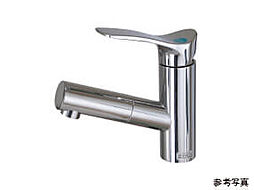 [シングルレバー混合水栓] 水温・水量の調節をレバーでスムーズに操作できる機能的な水栓。
