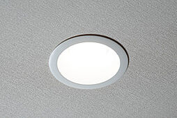[LED照明] LEDダウンライトを採用。長寿命・省エネ仕様で、環境と家計にも配慮しています。