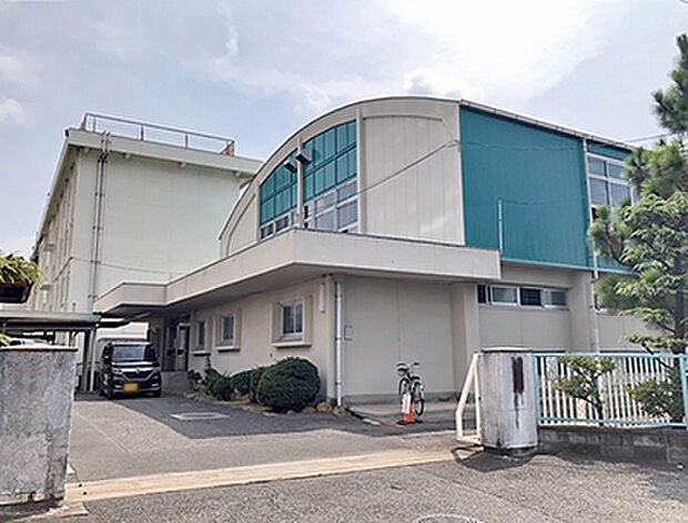 東畦小学校