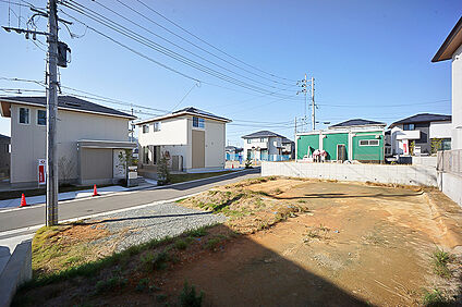 I-8号地 前面道路含む現地写真