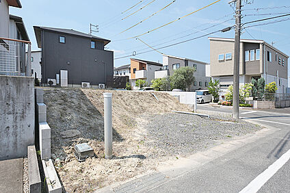 A号地 前面道路含む現地写真