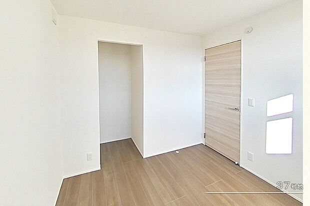 【37号地 主寝室】37号地