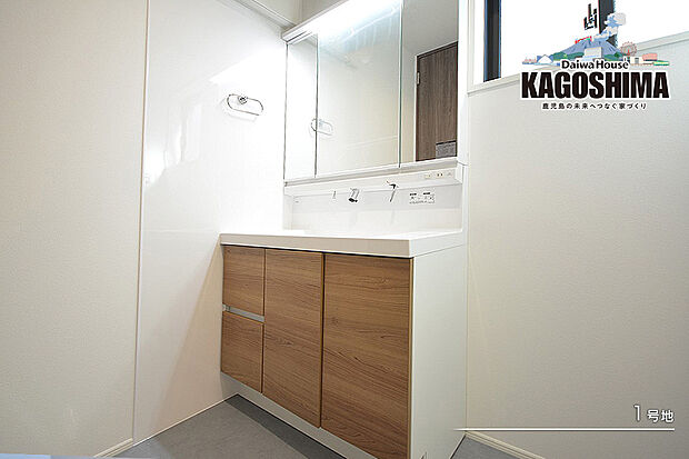 【1号地 洗面室】1号地