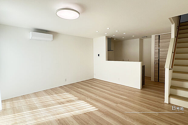 【B号地 リビング】B号地