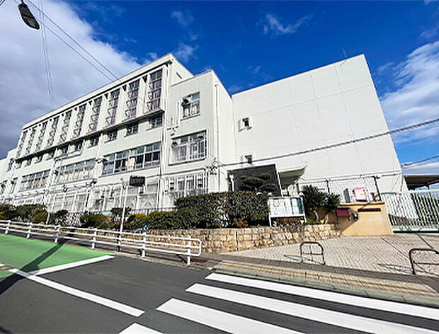 神戸市立霞ヶ丘小学校