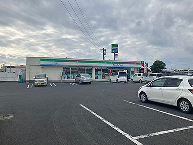 ファミリーマート国分福島店