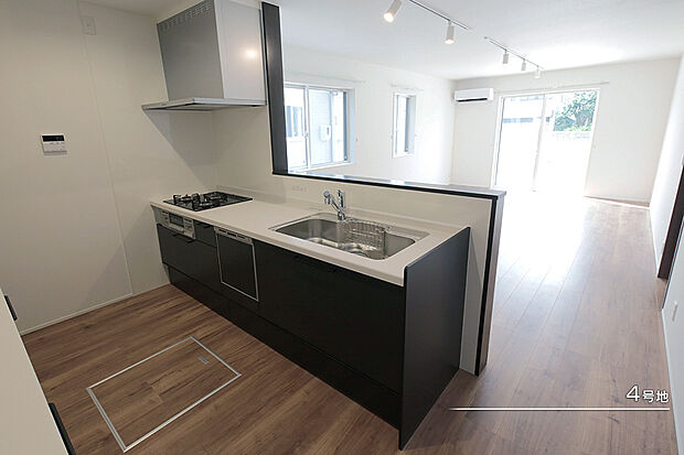 【4号地 キッチン】4号地