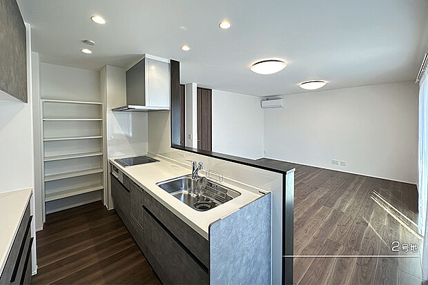 【2号地 キッチン】2号地