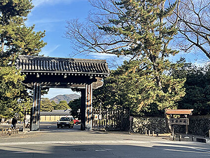 京都御所 約220m