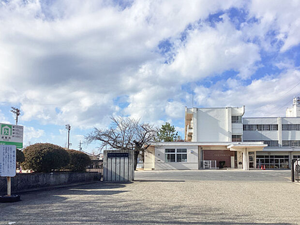 市立今渡北小学校