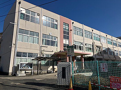 佐世保市立大野中学校 約1315m