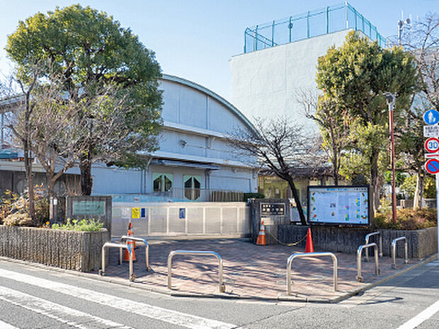 目黒区立不動小学校