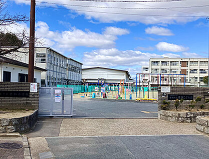 青和小学校 約1120m