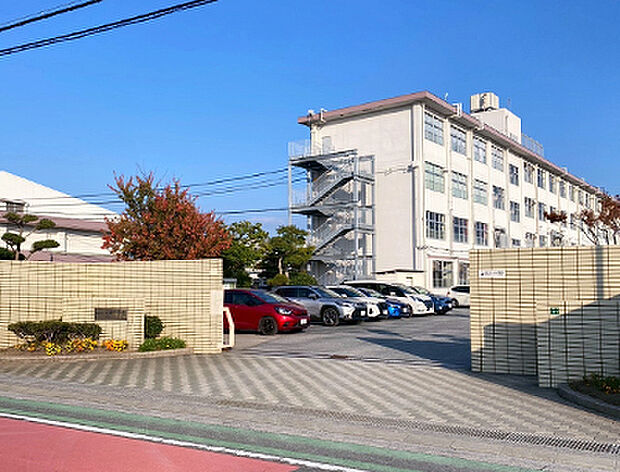 福岡市立元岡中学校