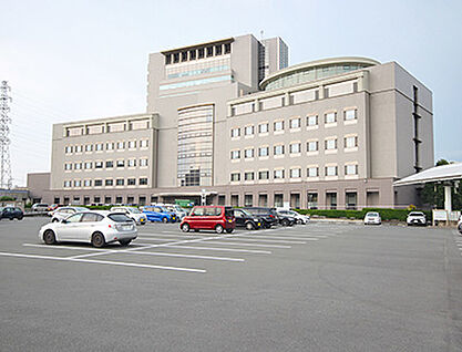 太田市役所 約580m