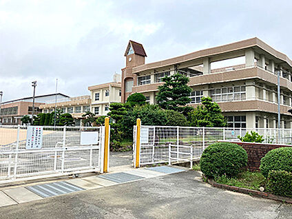 山口市立大歳小学校 約1050m
