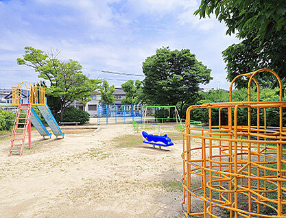 住吉公園 約210m