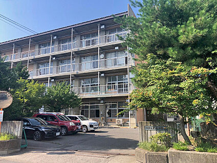 長野市立更北中学校 約1730m